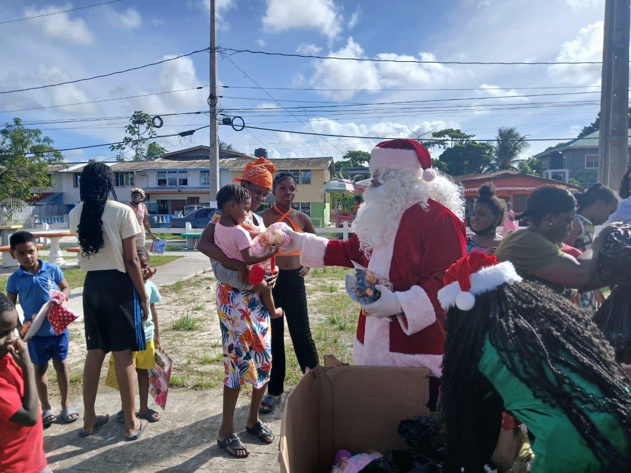 Banks DIH Christmas Cheer 2025